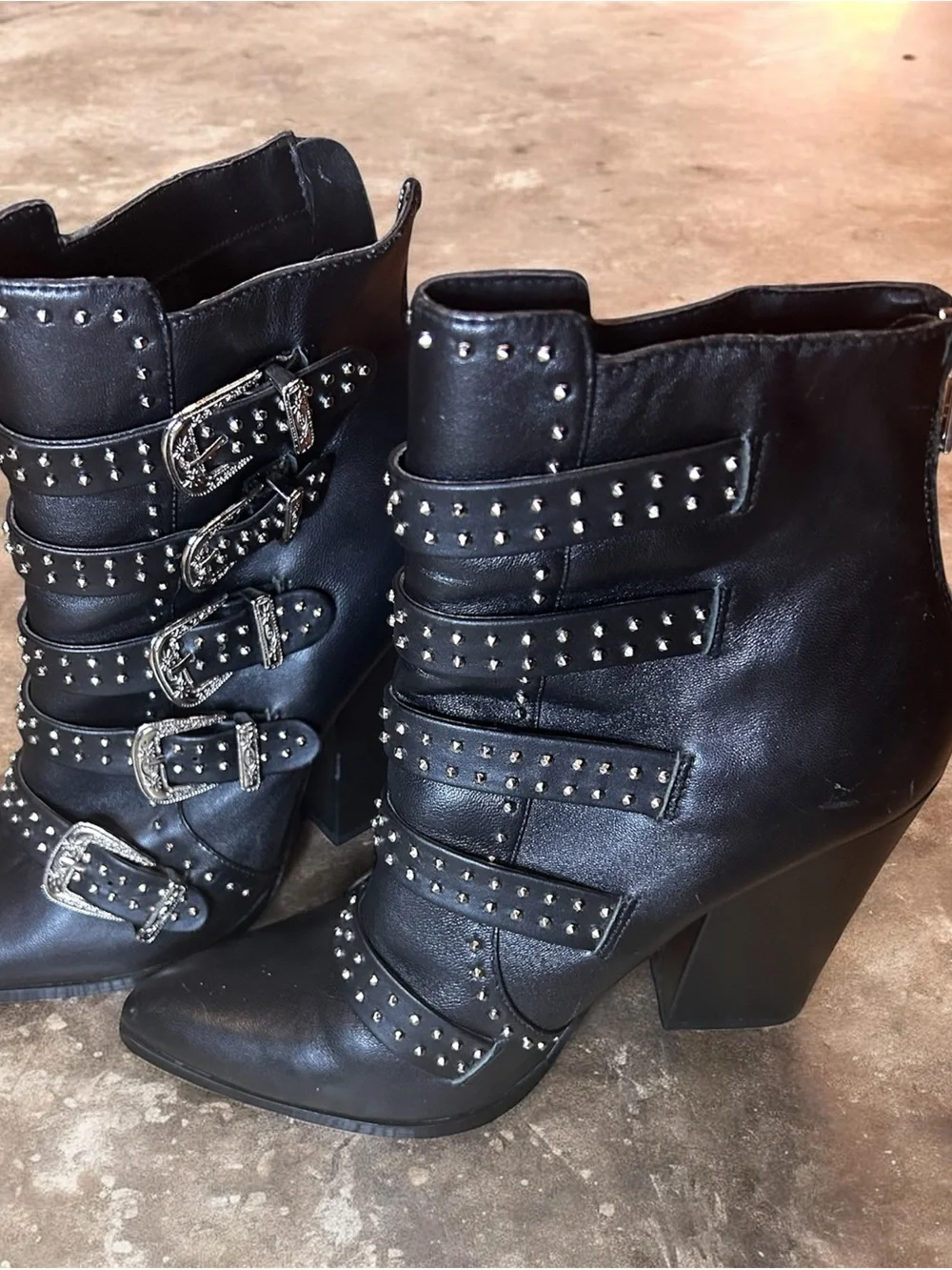 Steve Madden Comet Studded Buckle Pointed Black Leather Heel Boots Size 10